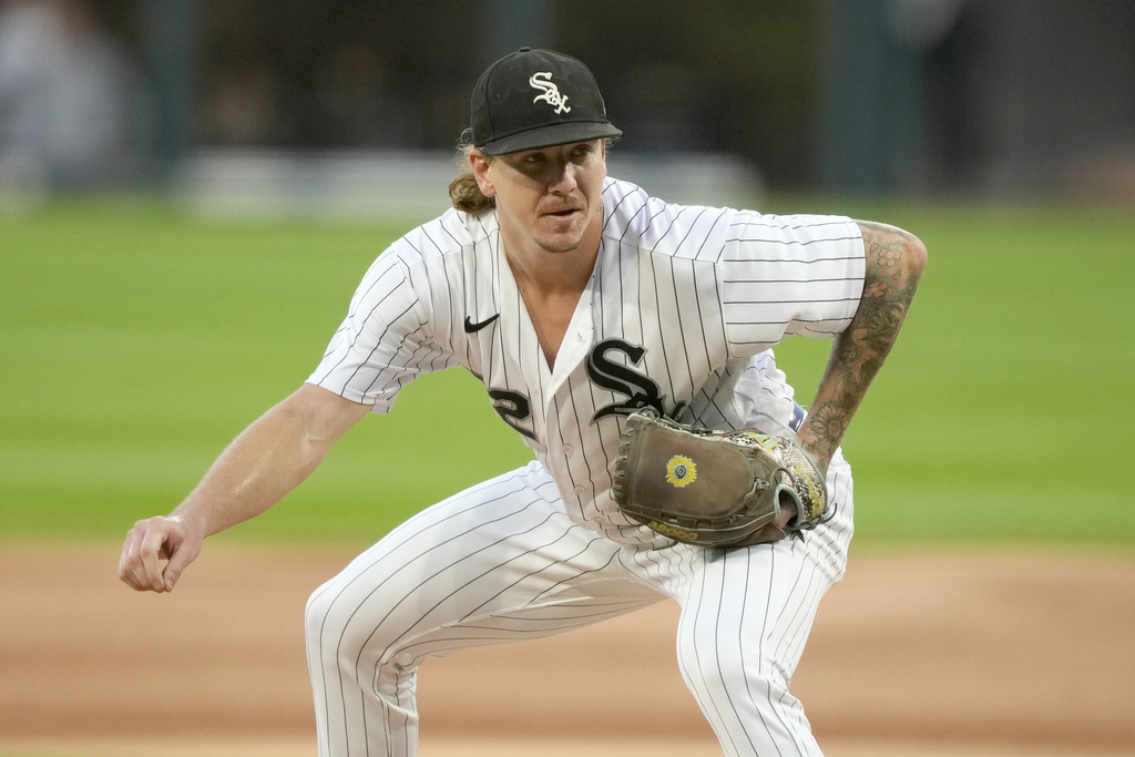 Pirates Sign Veteran RHP Mike Clevinger as Non-Roster Invitee