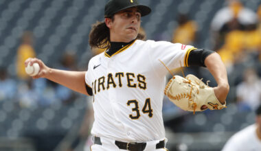 Pittsburgh Pirates relief pitcher Brent Honeywell Jr. (34) throws against the New York Mets during the ninth inning at PNC Park. The Pirates won 8-2.