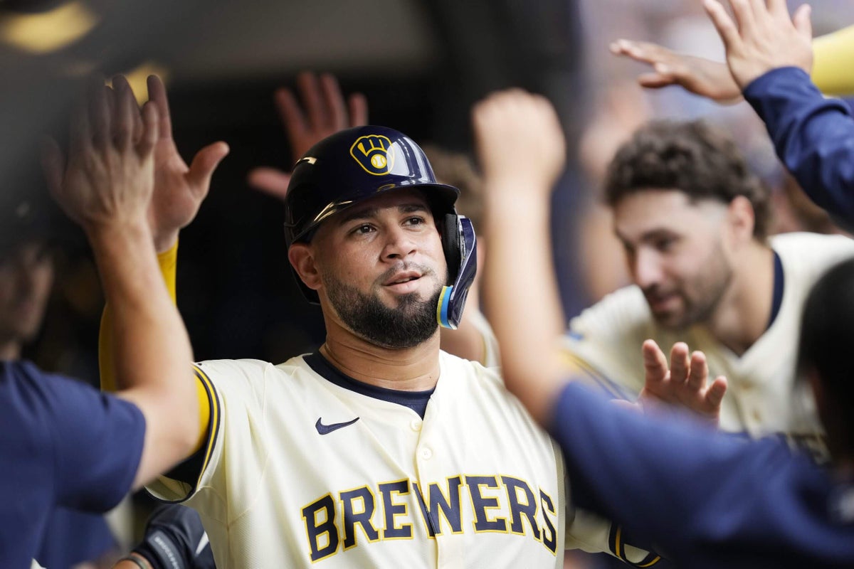 Brewers reunite with catcher Gary Sánchez on 1-year deal: Source