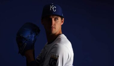 Cubs Sign Former 20-Game Winner Ahead of Spring Training