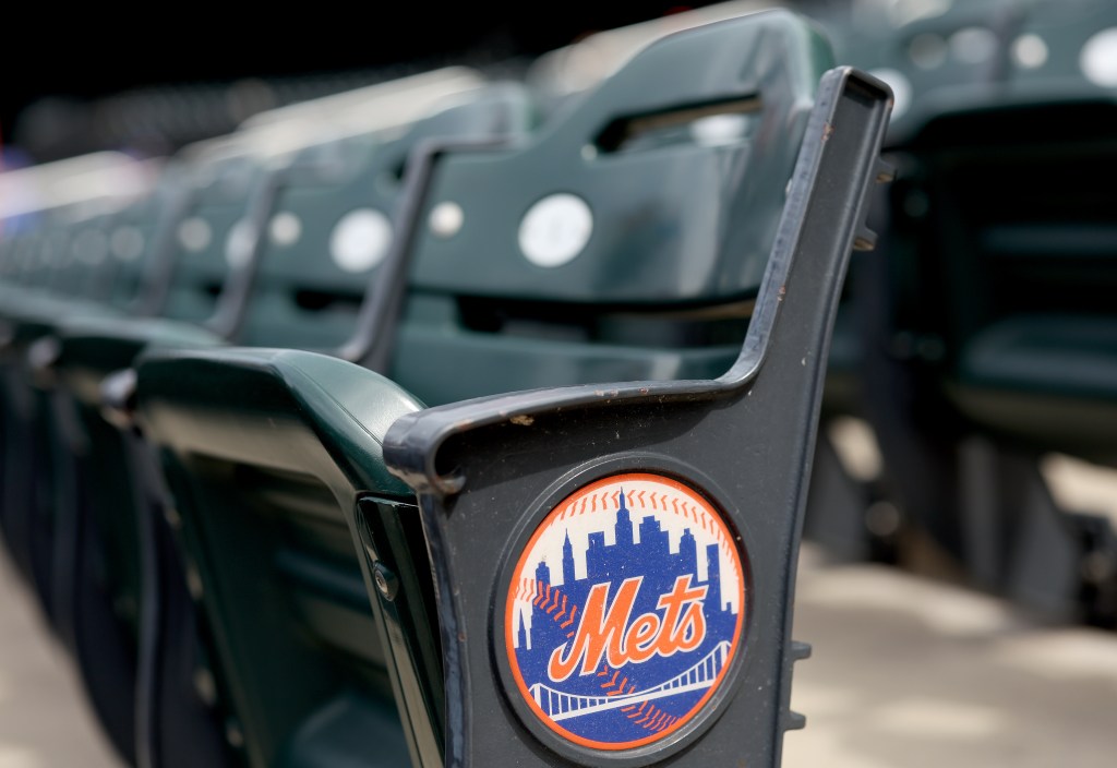 A look at who will be competing for playing time during Mets spring training