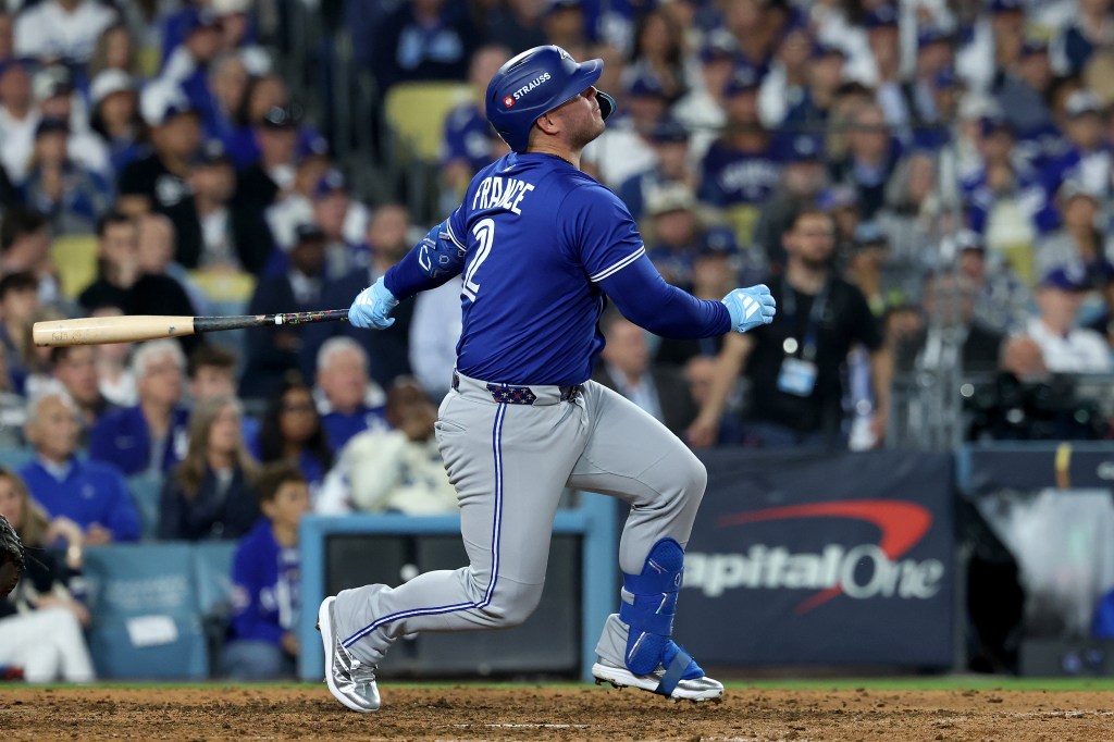 Yankees still exploring right-handed hitting options