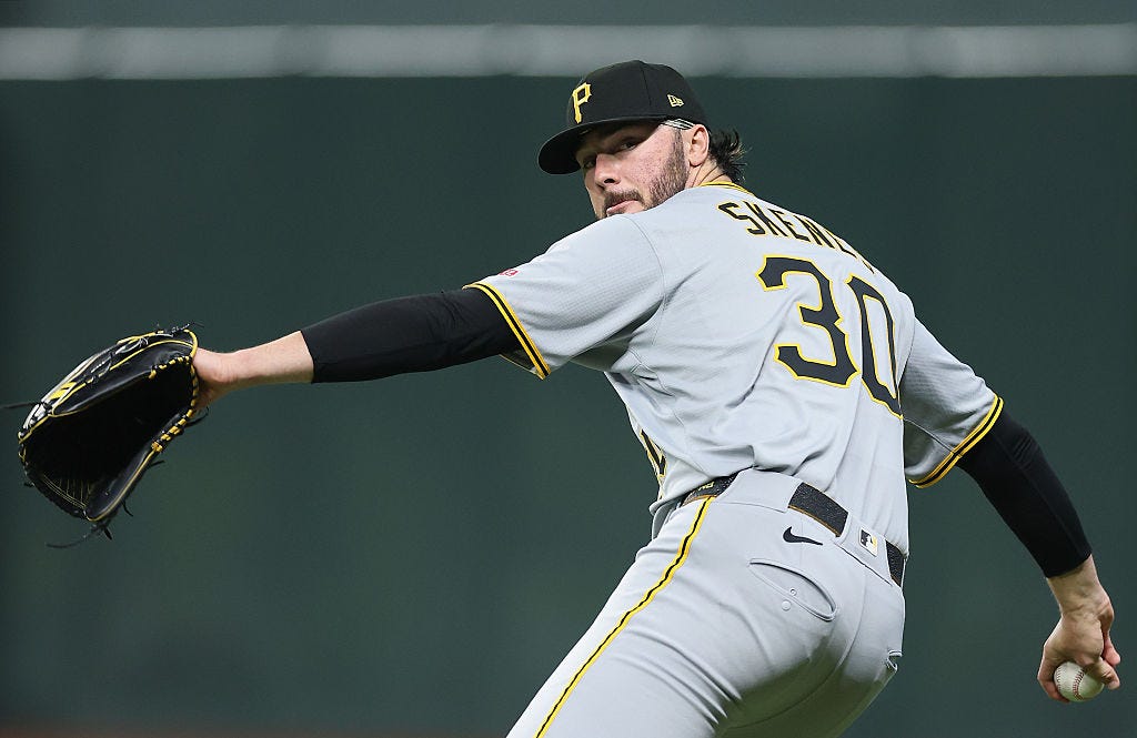 Paul Skenes pitching closeup