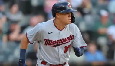 Twins sign former Yankees, Braves infielder with .722 career OPS  image