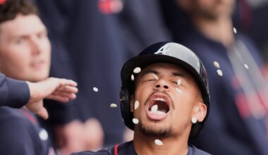 Sale looks sharp, Baldwin goes deep in loss vs. Twins