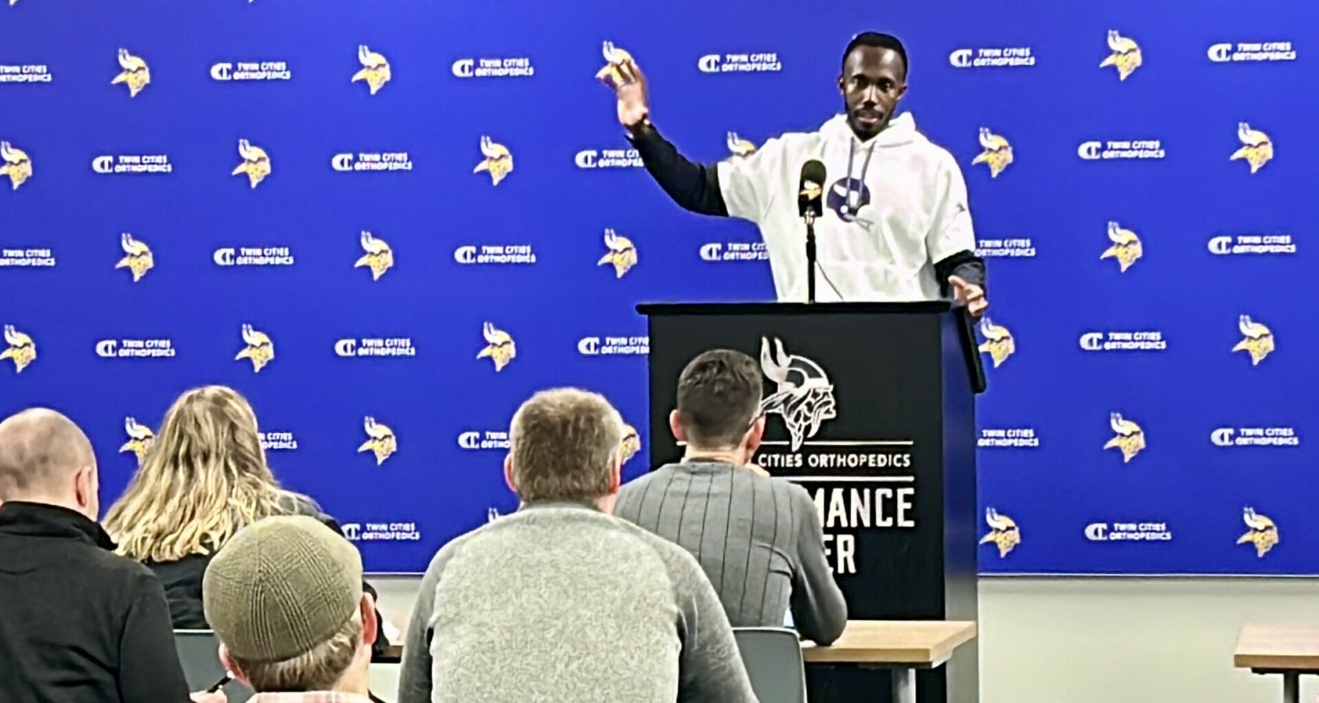 Sports Wrap, Feb. 1: Vikings and Twins leadership changes, plus Wolves pursuing Giannis