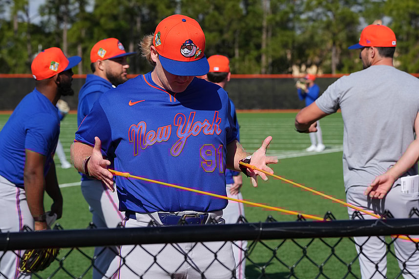 MLB: New York Mets-Workouts  -- Jonathan Pintaro