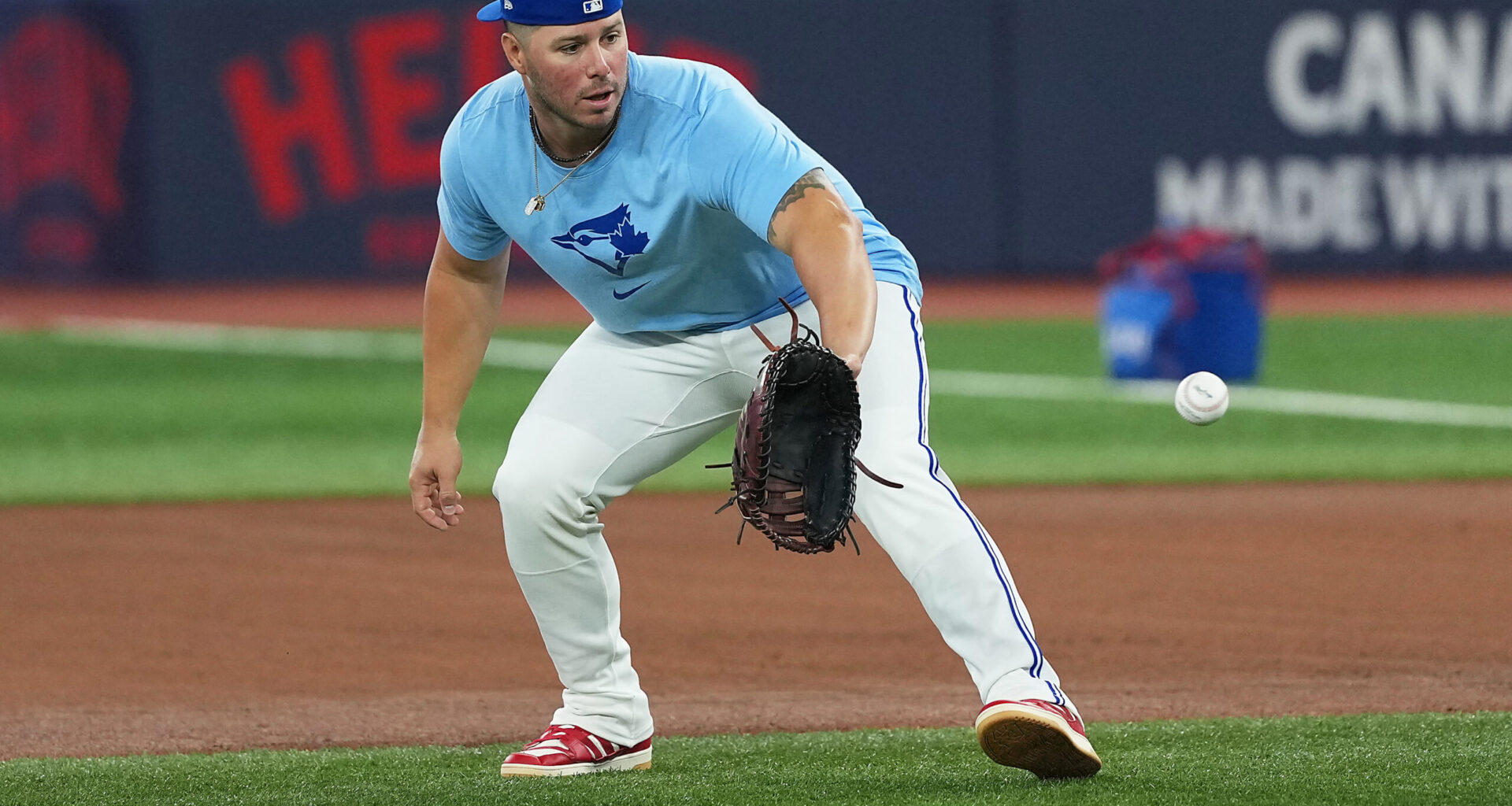 New York shows interest in Ty France; why Sean Manaea is one of the keys for 2026 success, more