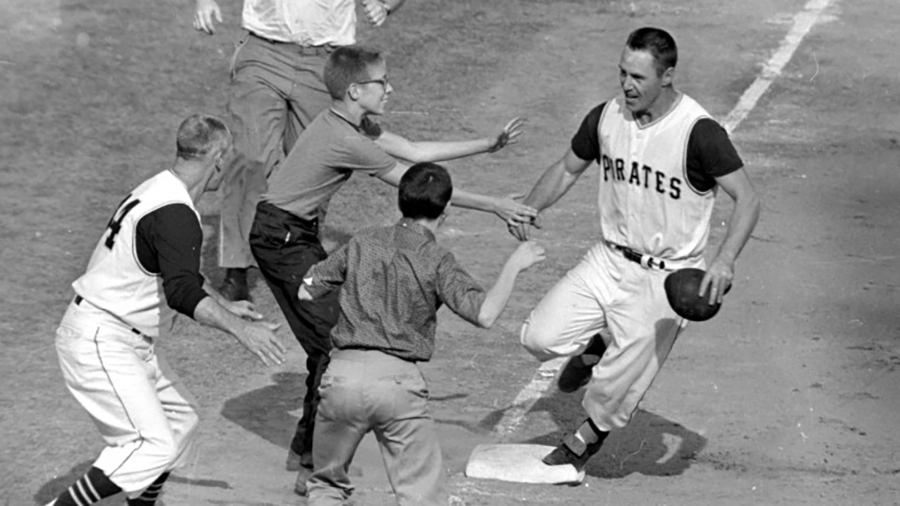 Mazeroski walk-off World Series home run 1960 AP...