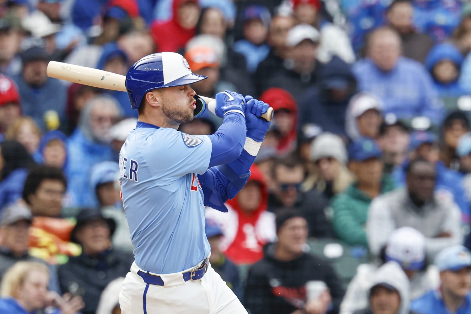Can Nico Hoerner and Alex Bregman Hold Onto the Improvements They Made in 2025? - Cubs