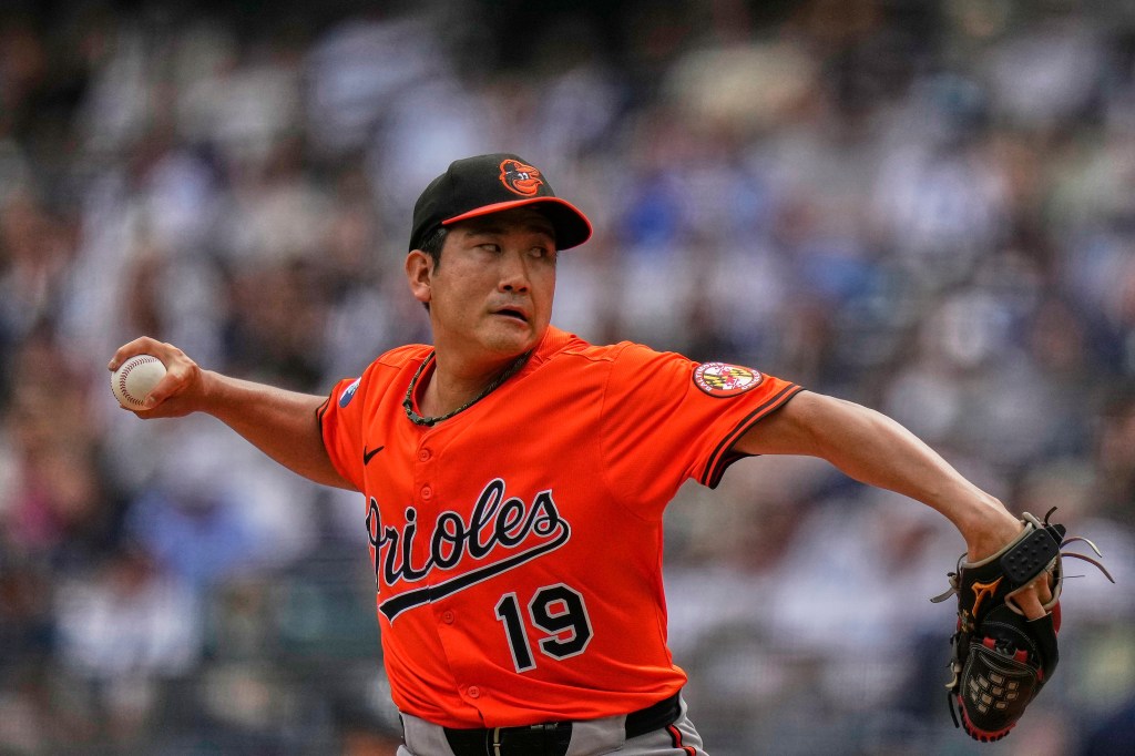 Rockies and Tomoyuki Sugano agree to 1-year contract