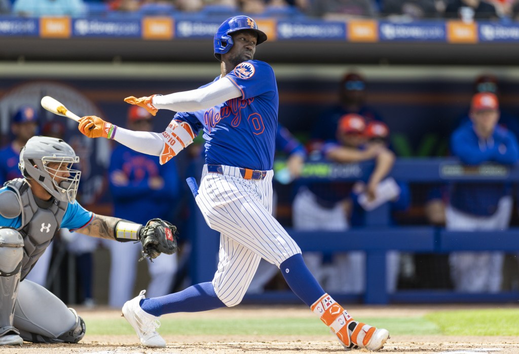 Ronny Mauricio reaches first base on an error in the second inning of the Mets' 2-1 spring training loss to the Marlins on Feb. 21, 2026.