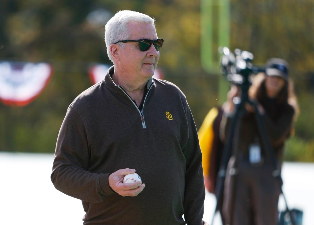 Five potential buyers bid on Padres as club's sale reaches next stage