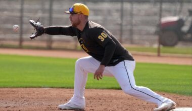 Three Position Battles to Watch as Padres Begin Cactus League Play - Padres