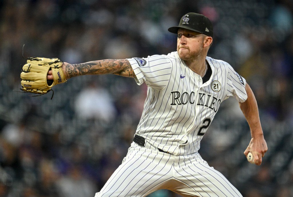 Rockies' starting pitching experiment begins at spring training
