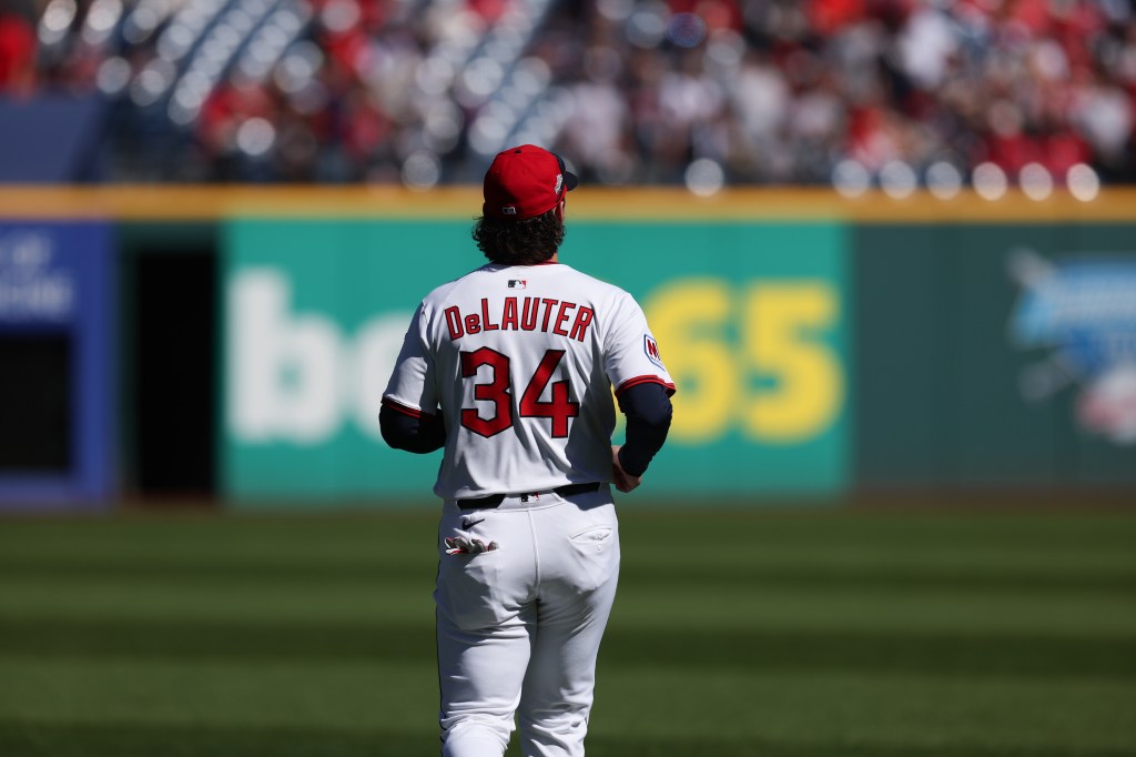 Chase DeLauter, Travis Bazzana, top Guardians training camp storylines