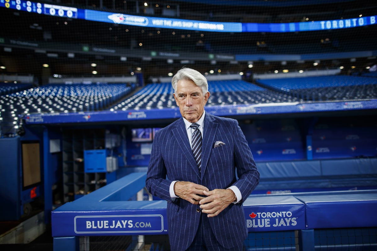 Blue Jays broadcaster Buck Martinez retiring