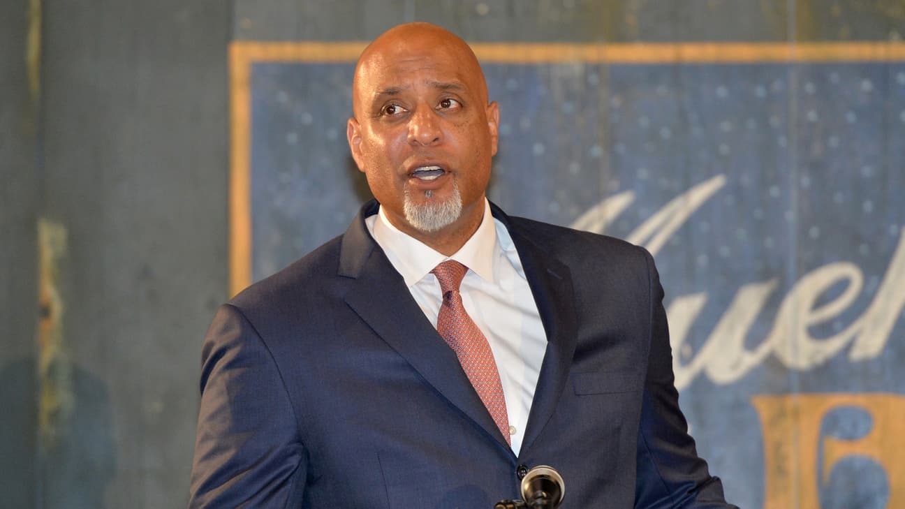 MLBPA leader Tony Clark resigning with one of baseball's biggest labor fights on the horizon - SNY