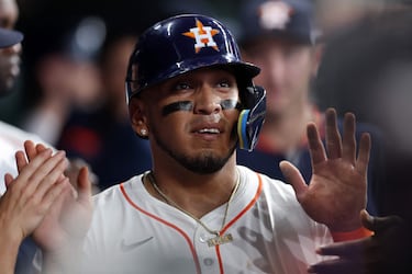 Isaac Paredes out of the WBC as the Astros negotiate his departure