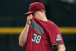 Paul SewaldArizona Diamondbacks
MLB
D-backs