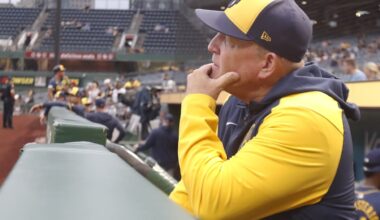 Brewers Ink Manager to New Three-Year Deal