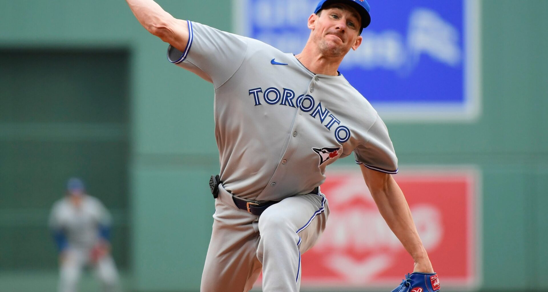 Orioles Sign Veteran Starter Bassitt to One-Year Deal