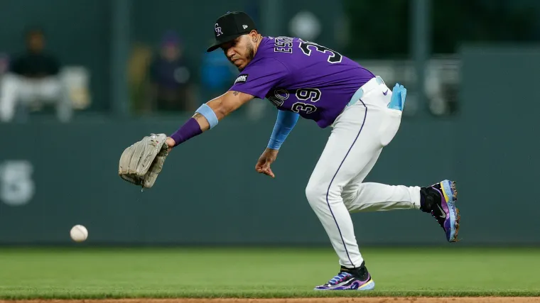 Orioles sign 30-year old infielder a day after his birthday image