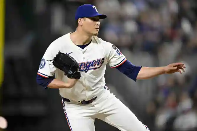 Sep 24, 2025; Arlington, Texas, USA; Texas Rangers relief pitcher Robert Garcia (62) pithes against the Minnesota Twins during the sixth inning at Globe Life Field. Mandatory Credit: Jerome Miron-Imagn Images