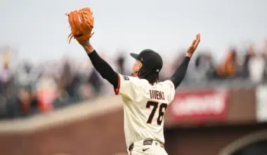 Giants could trade for $56M former Cy Young winner in risky move after whiffing on Framber Valdez image