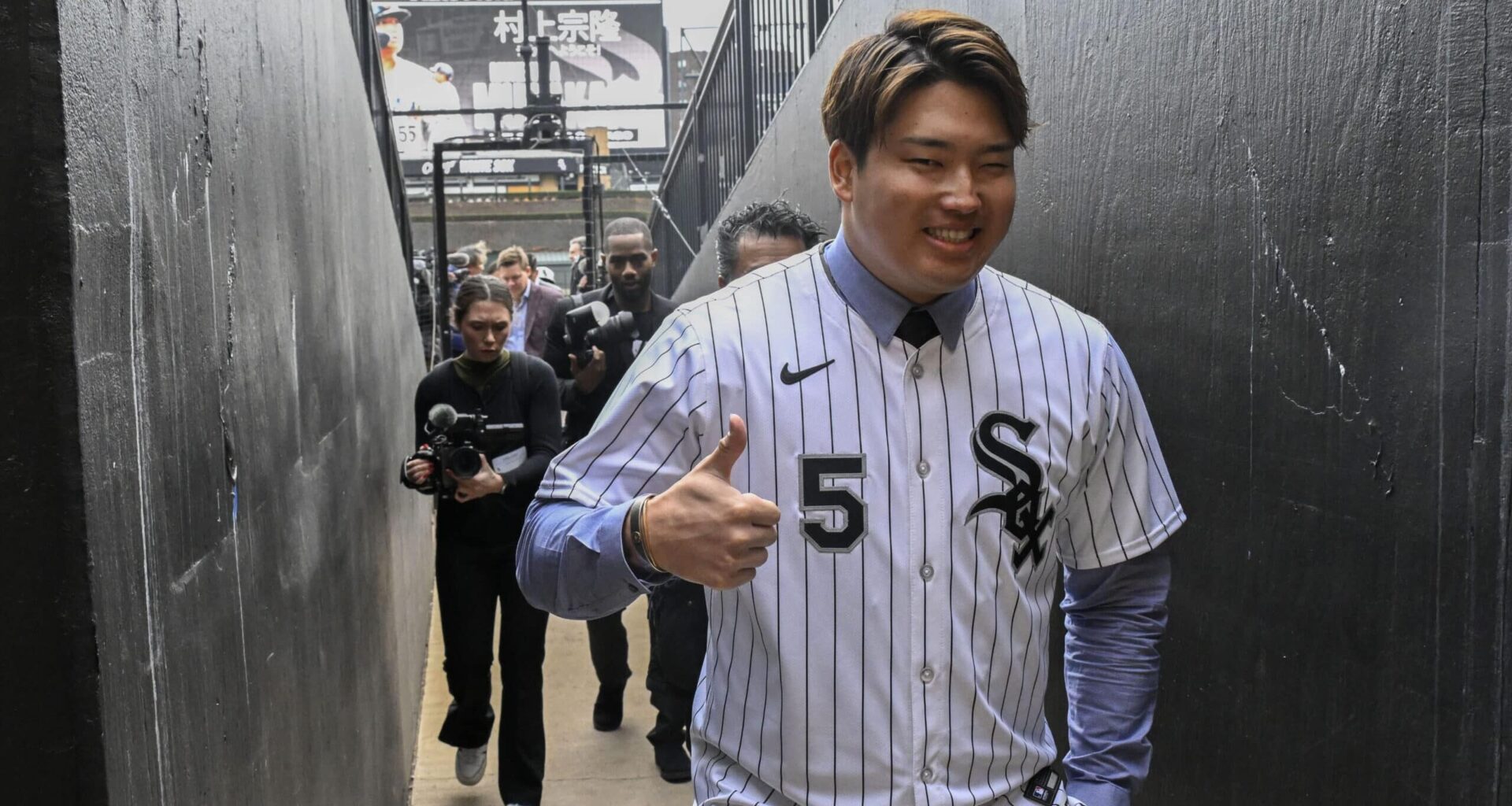 White Sox first baseman Munetaka Murakami will report to Spring Training on Sunday