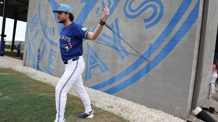 This Blue Jays video of Trey Yesavage proves hitting is hard image