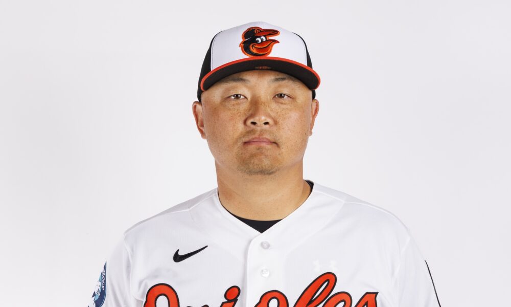 Conger brings playing, coaching experience to Orioles' bullpen