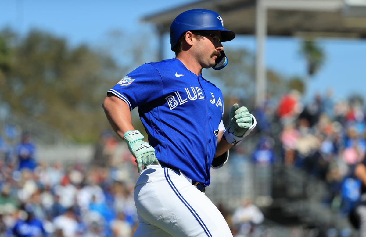 2025 draftee Jake Casey hits late home run in Blue Jays’ 8-7 loss to Yankees