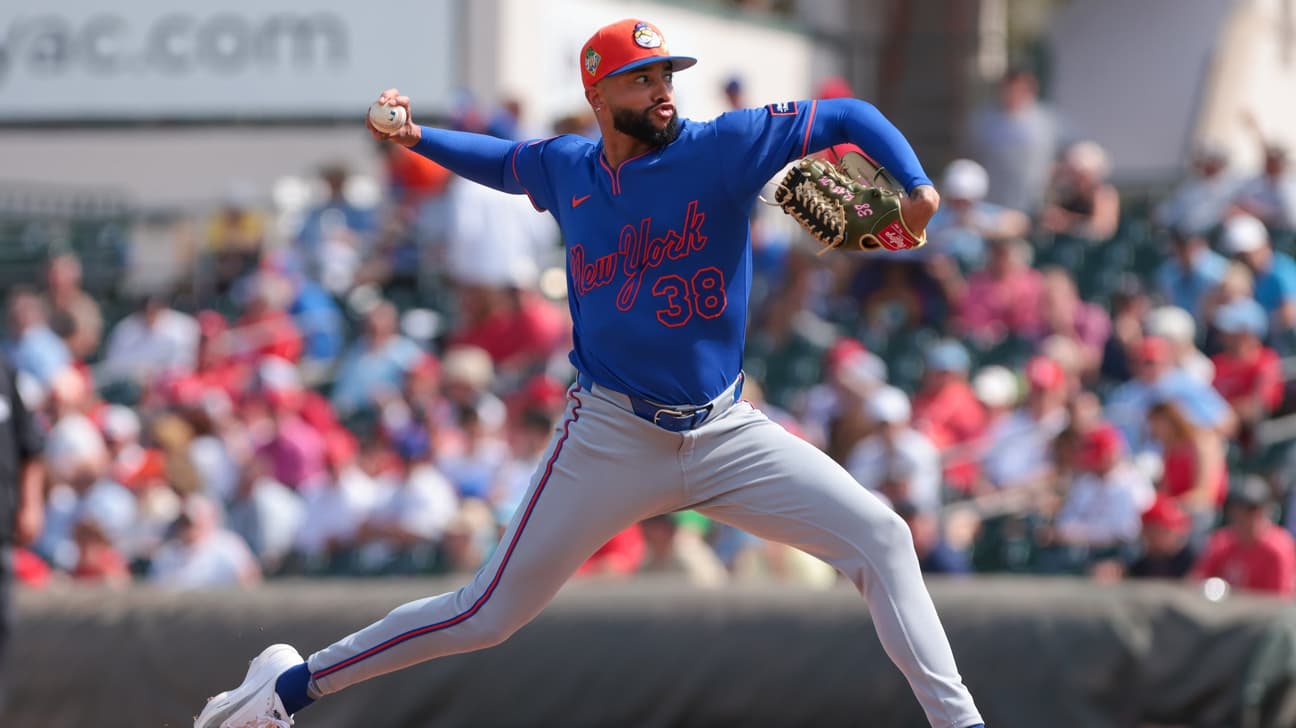 Mets Notes: Devin Williams tinkers in spring debut, right field battle heating up - SNY