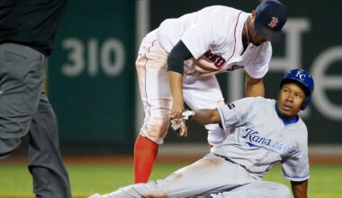 Royals officials announce passing of former player