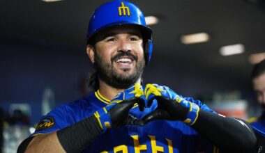 Eugenio Suárez and the Reds agree to a $15 million, 1-year contract, AP sources say