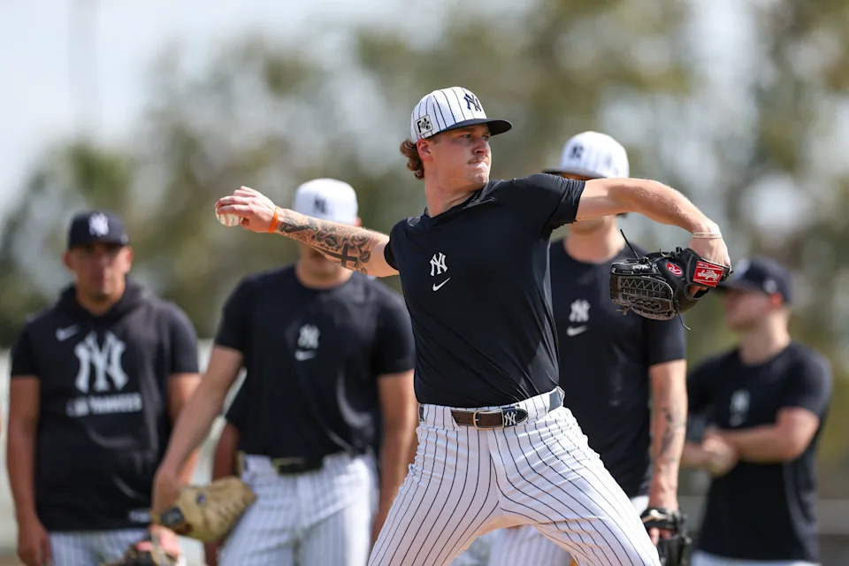 Yankees pitcher Chase Hampton