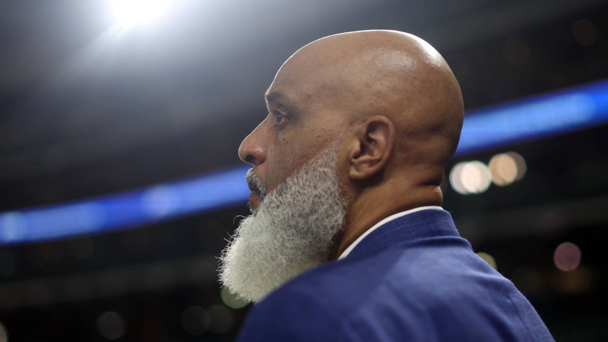 MLBPA leader Tony Clark expected to resign: Six tasks for his successor