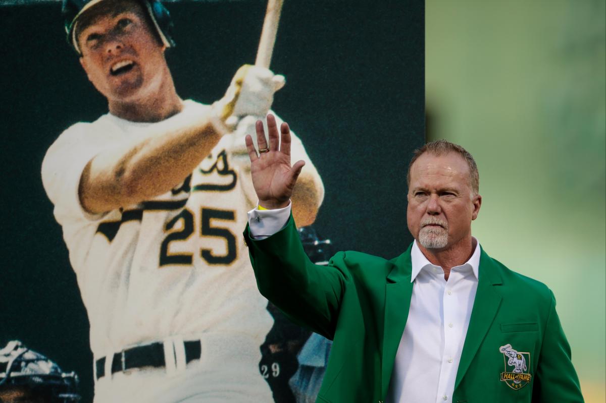 Mark McGwire coming back to A's in special assistant role