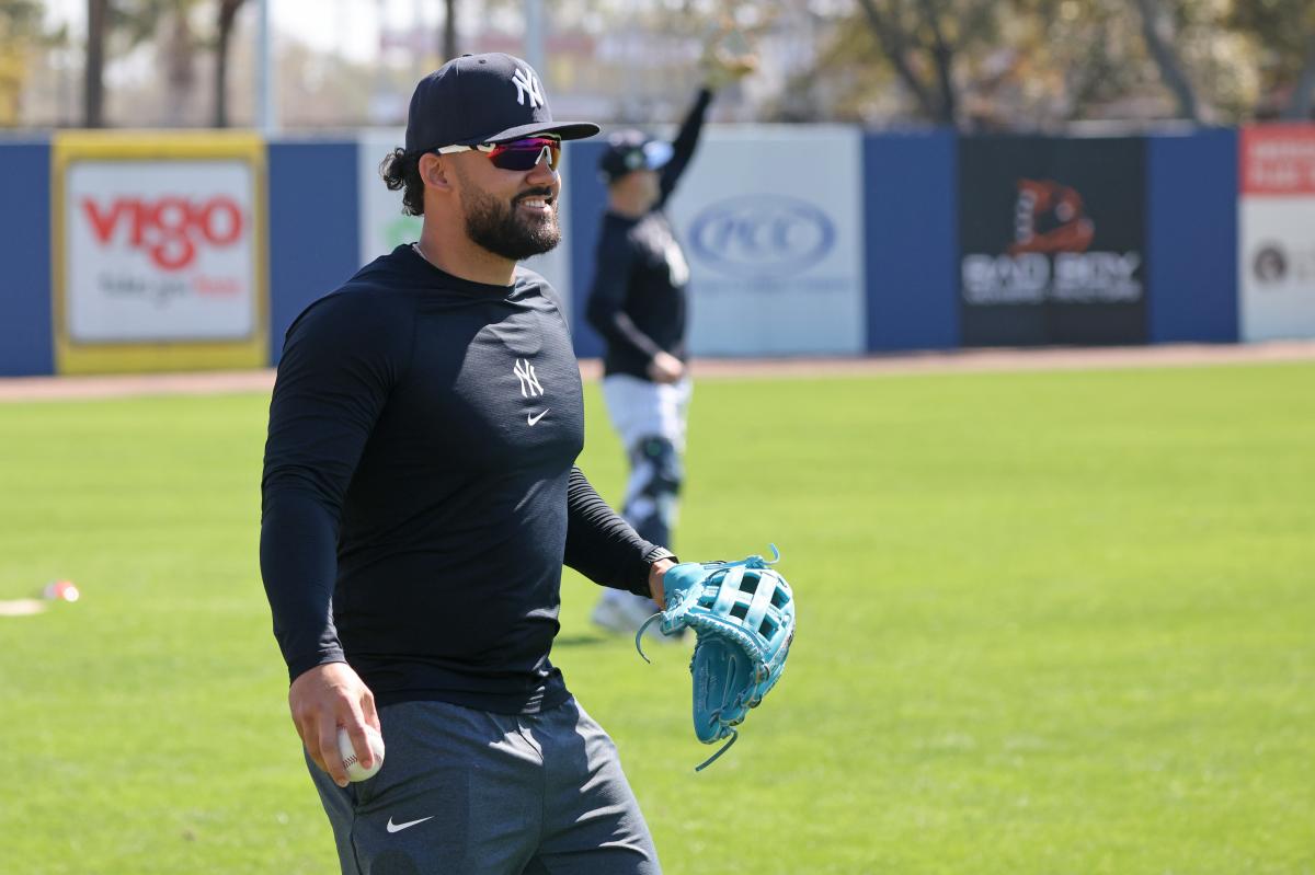 Yankees' Jasson Dominguez homers in live batting practice