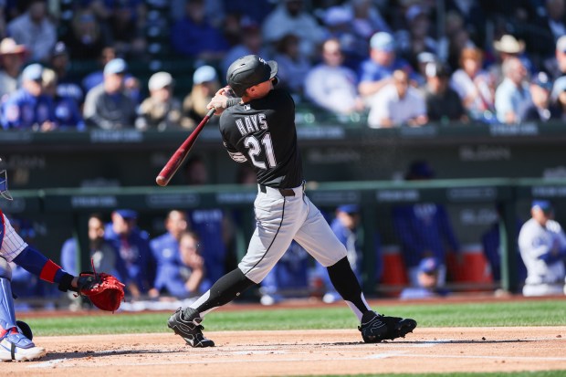 Chicago White Sox left fielder Austin Hays (21) hits a solo-homer in the first inning against the Chicago Cubs during the Cubs and White Sox first spring training game of the year at Sloan Park Friday Feb. 20, 2026 in Mesa, Ariz. (Armando L. Sanchez/Chicago Tribune)