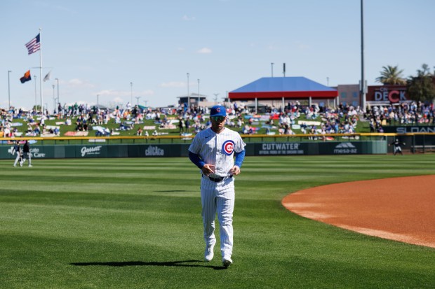 Chicago Cubs third baseman Alex Bregman (3) warms up on the field before playing against the Chicago White Sox during the Cubs and White Sox first spring training game of the year at Sloan Park Friday Feb. 20, 2026 in Mesa, Ariz. (Armando L. Sanchez/Chicago Tribune)