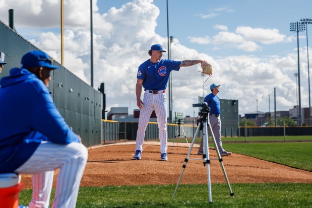 Pitcher Jaxon Wiggins throws in the bullpen area during spring training at Sloan Park on Tuesday, Feb. 17, 2026, in Mesa, Ariz. (Armando L. Sanchez/Chicago Tribune)