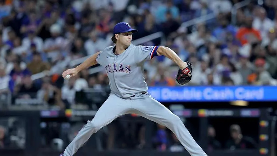 Texas Rangers starting pitcher Jacob deGrom pitches.