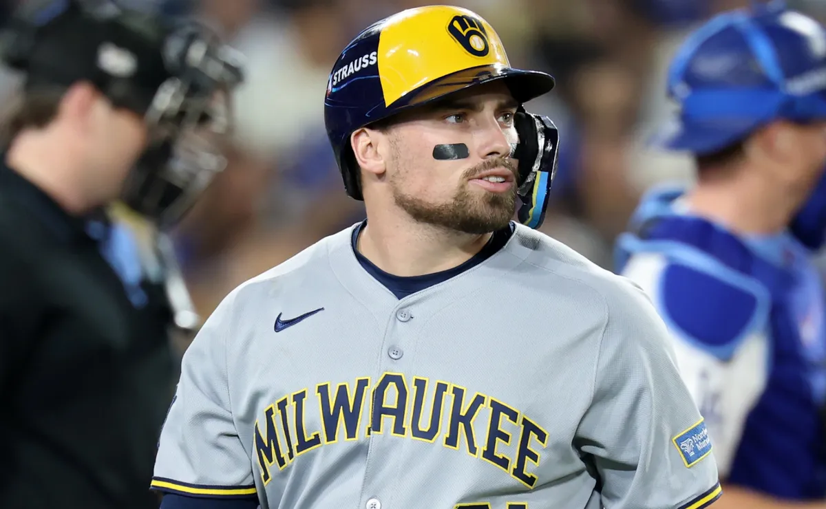 Brewers GM makes position clear after trading Caleb Durbin to Red Sox