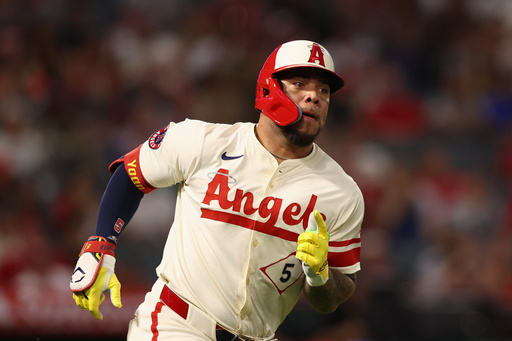 Third baseman Yoán Moncada finalizes $4 million, 1-year deal to stay with Los Angeles Angels