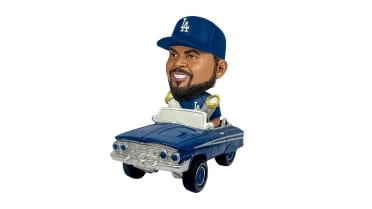 021126 Dodgers Giveaway