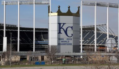 Are the Royals actually trying to contend or are they just pretending?