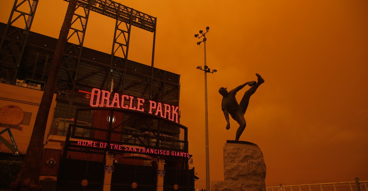 What do Giants fans think would be the darkest timeline for this season?