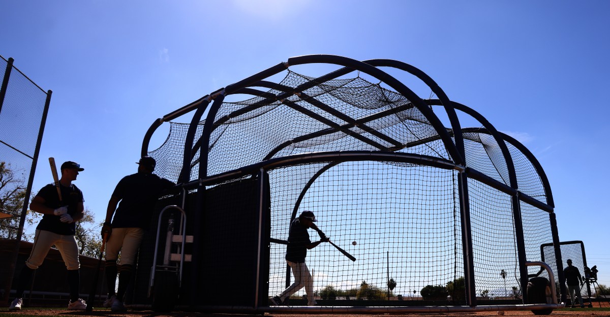 Brewers pitchers and catchers report today